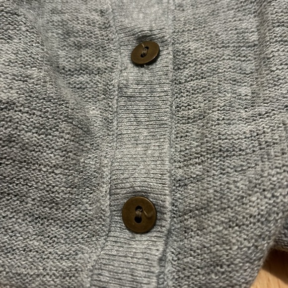 GAP Heather Grey Buttoned Cardigan - Picture 4 of 5